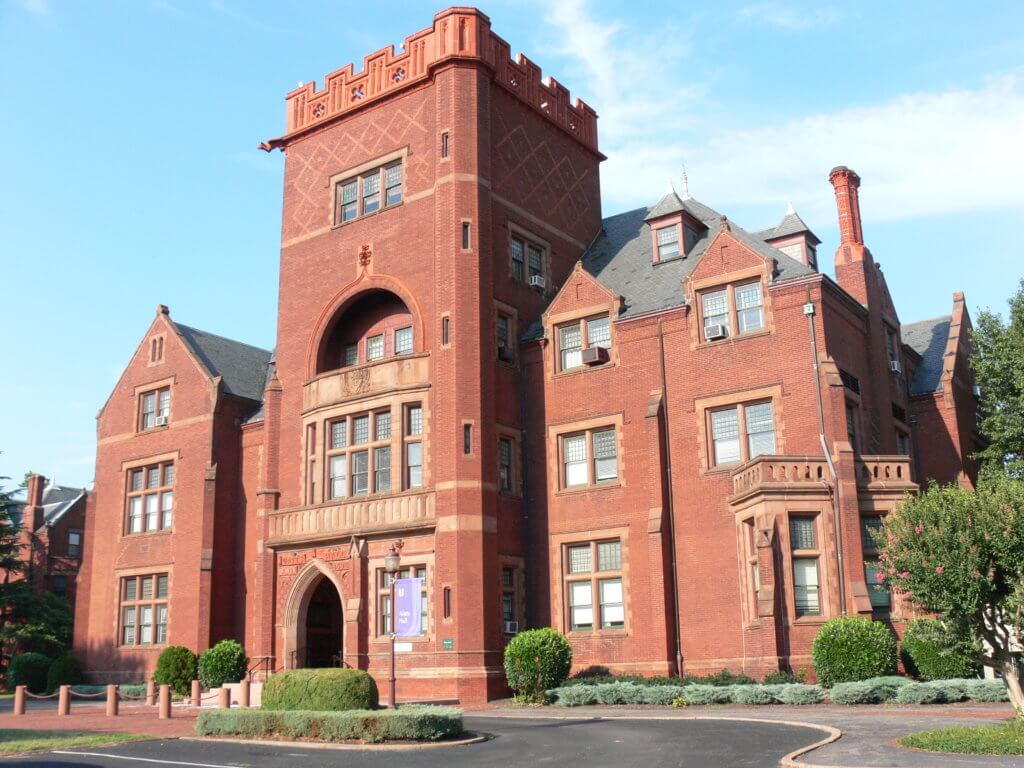 union Presbyterian seminary church on a sunny day
